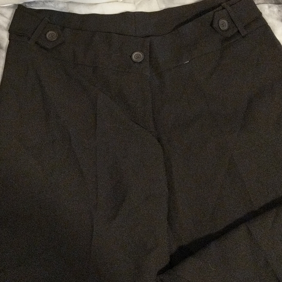 Black straight legged pants - Picture 2 of 3